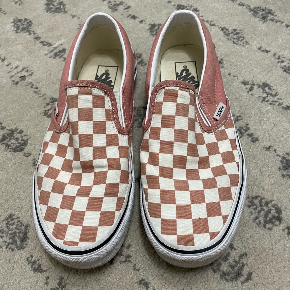 Classic Vans checkered slip on, women’s 8 men 6.5